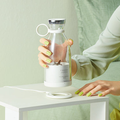 ToGo Fruit Juicer
